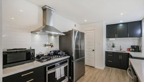 Oak Forest Retreat Sleeps 13 Near Heights - Foto 3