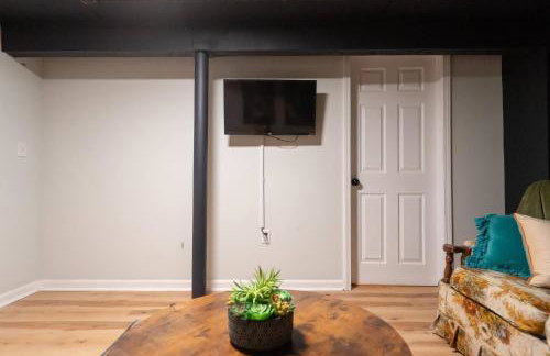 2bd/1ba Private Basement Apt, Quiet Neighborhood - Foto 8