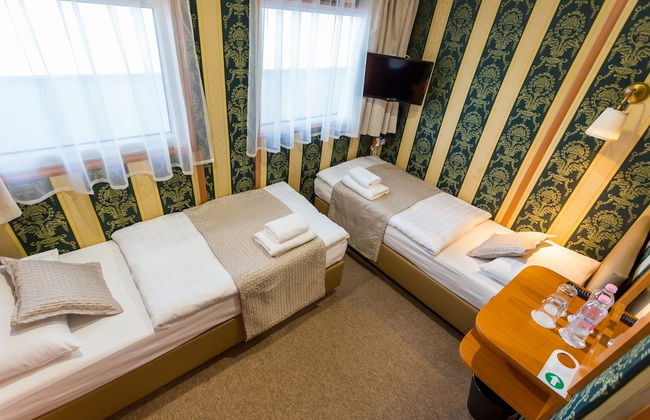 Grand Jules Boat Hotel Budapest - Photo 20