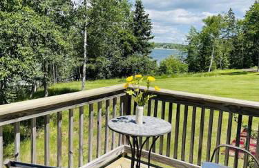 Chalet with a Private Beach in Acadia National Park - Foto 17