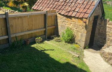 Spaniel Cottage with views of Ham hill, Stoke sub Hamdon - Photo 40
