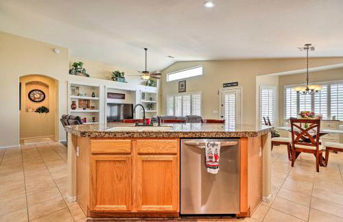 BBQ-Ready Oasis Near Golfing and Surprise Stadium! - Foto 7