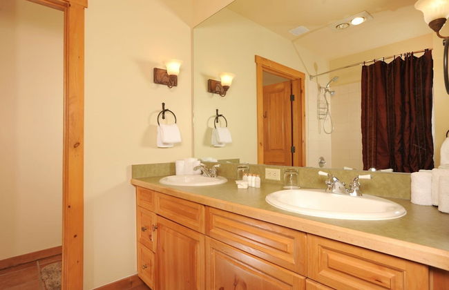 Expedition Station Condos by Vail Resorts - Photo 76