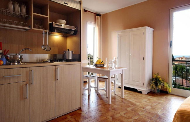 Apartment in San Bartolomeo Al Mare - Photo 10