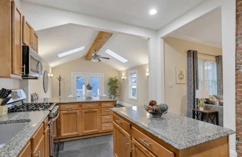 OSU and Short North 4 Bedroom Patio and Garage with EV - Foto 9