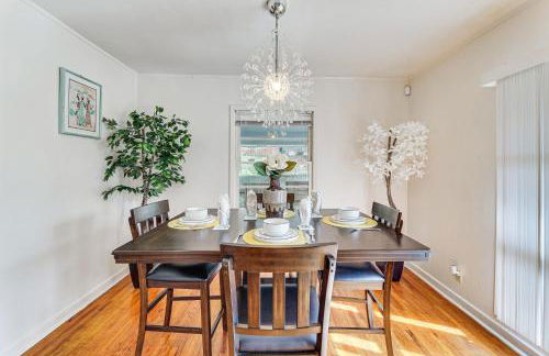 Historic Heart of Tuskegee! Cozy Home Near Campus - Foto 1