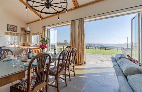 The Old Barn - Photo 1