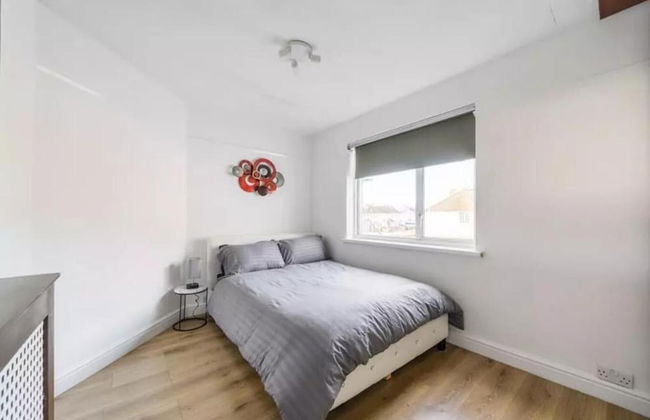 2br-sleeps6-parking-garden-nearlondon - Foto 5