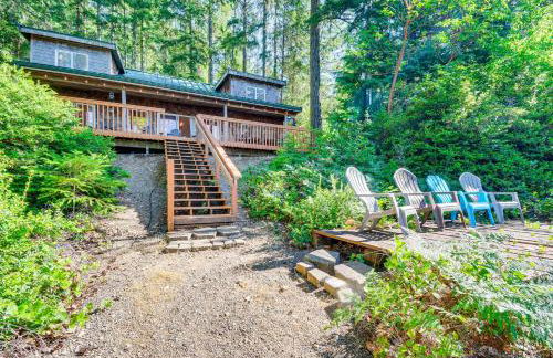 Port Orchard Lakefront Cabin with Fire Pit and Grill! - Foto 25