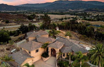 Sangiovese By AvantStay Spectacular Estate w Pool Hot Tub Putting Green - Foto 4