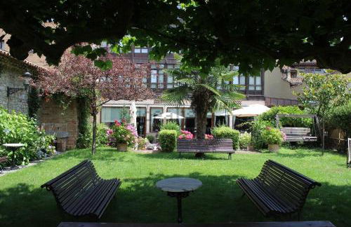 Apartamentos La Pontiga *** - Foto 12