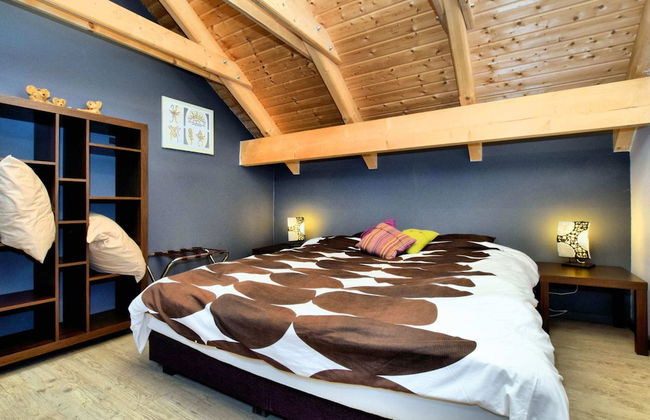 Villa With Heated Outdoor Pool and Sauna - Photo 11