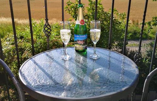 Lincoln Holiday Retreat Lodge with Private Hot Tub - Foto 46