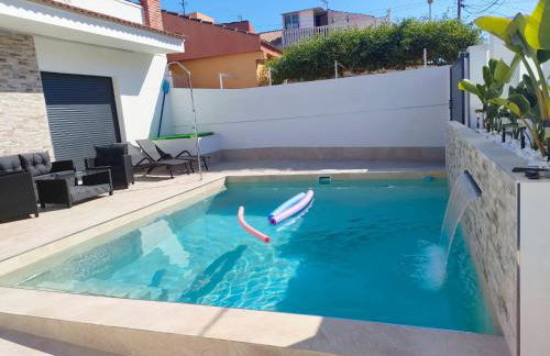 Villamolinos, villa con piscina privada. - Foto 1