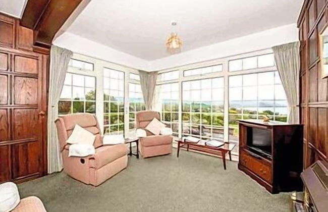 Huntingball Lodge - Photo 4