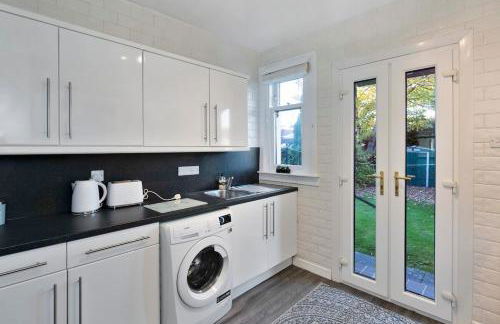 Free Parking - Central - Sleeps 6 - 3 Bedrooms - Foto 9