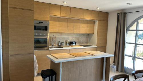 Bastidon provençal entièrement rénové et climatisé - Foto 5