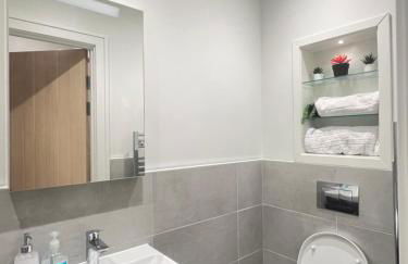 London Luxury Heathrow AIRPORTApartments Terminal at 12345 PARKING ON SITE - Foto 10