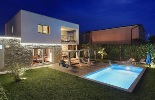 Holiday Home in Novigrad with Pool near Beach - Foto 12