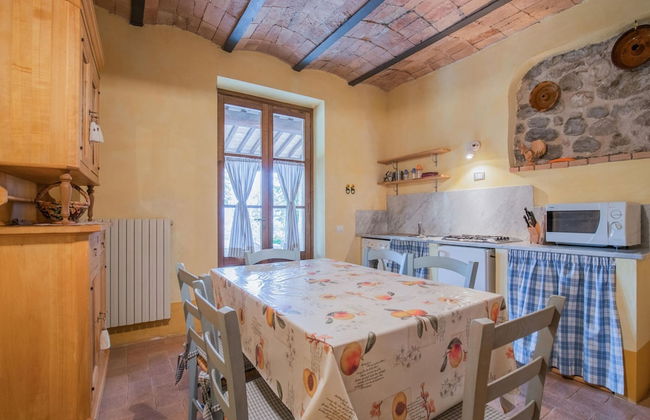 Apartment in Villa With Swimming Pool - Photo 30