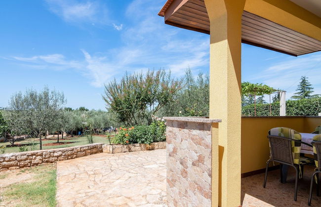 Secluded Apartment in Poreč with Garden - Photo 35