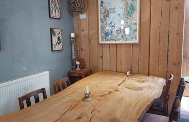 Llandudno apartment, quirky pub with tropical beer garden - Foto 29