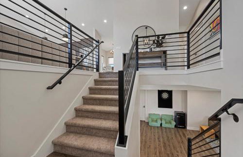 Mountain Art Retreat Ski Escape Hot Tub Games - Foto 31