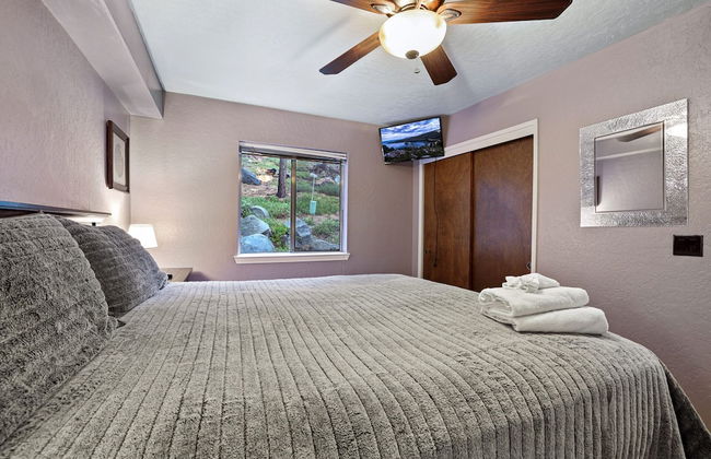 Ski In, Ski Out! 3 BDR Steps From Stagecoach Lift - Foto 3