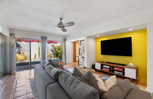 The Ricardo! Mid-Century Villa with Saltwater Pool - Foto 15