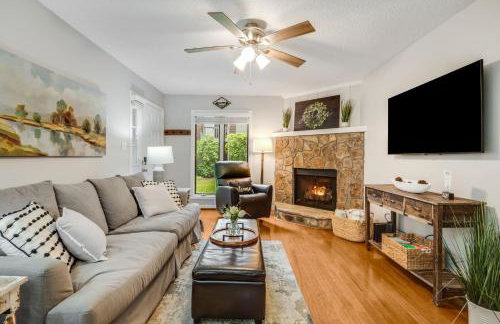 Brook Haven Condo - Downtown Blowing Rock Ground Floor Fully Stocked with 2 King Beds - Foto 1