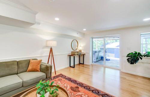 Luxury Mountain Retreat - 4 King Suites & Hot Tub - Photo 30