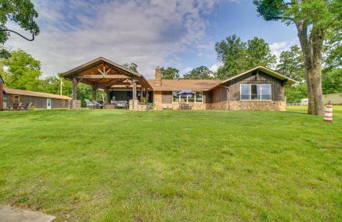 On-Site Lake Access Group Getaway in Afton - Foto 39