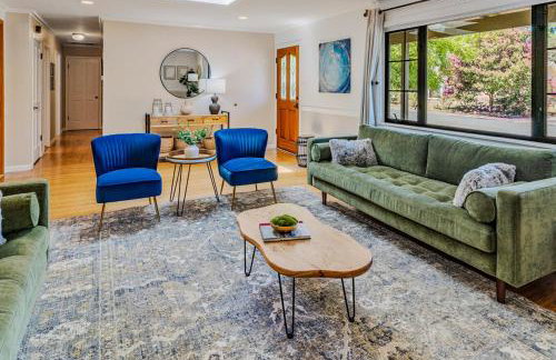 Family Fun Retreat in Wine Country - Epic Game Room - Pool - Spa - Foto 7