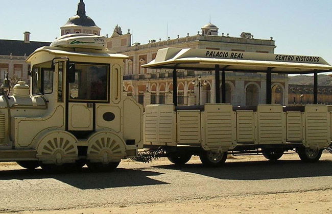 Aranjuez Tourist Train - Photo 1