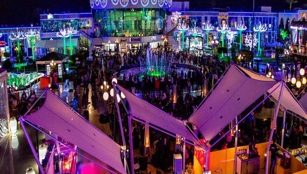 Découvrez Soho Square et Hollywood Park de nuit - Visite privée d'une demi-journée - Photo 3