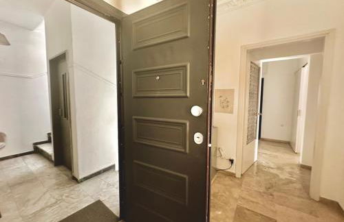 Άνετο Διαμέρισμα 2 Υπνοδωματίων κοντά στο ΟΑΚΑ και τα Νοσοκομεία ΥΓΕΙΑ & ΜΗΤΕΡΑ - Foto 10