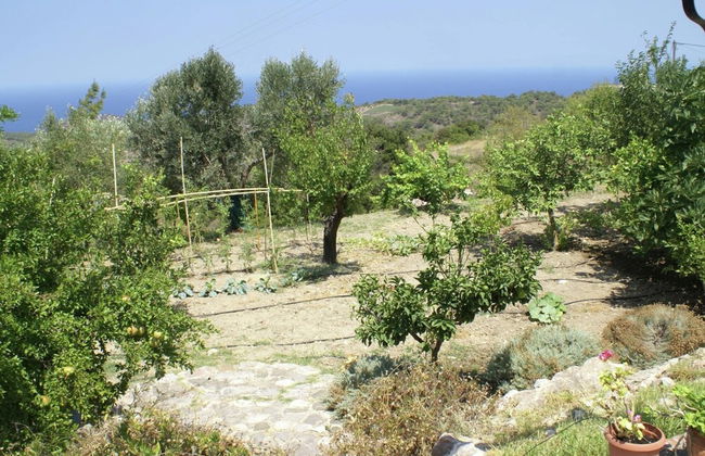 Holiday Home With Garden in Kritinia - Foto 24