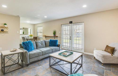 5 Mi to Fort Worth Stockyards Home with Yard! - Foto 1