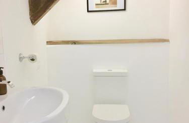 The Attic Apartment, Quay Street Studios Cardigan - Foto 10