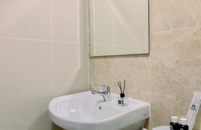 Good And Homey Studio Apartment At Transpark Cibubur - Foto 10