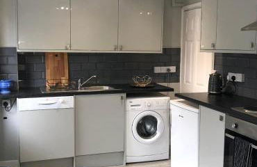 Welsh Getaway Home No 1 - 10 mins to Bike Park Wales - Photo 3