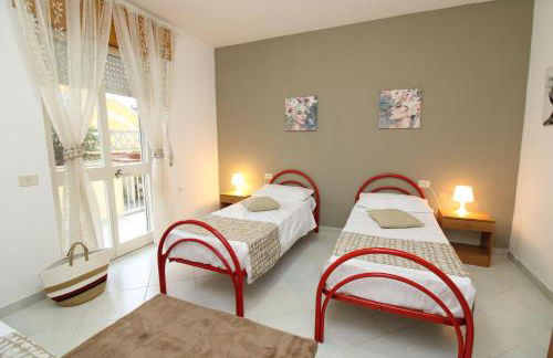 Holiday-House-Camelia-600-meters-from-the-beach - Photo 5