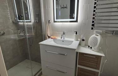 Appartement cosy entre lacs et montagnes - Foto 11