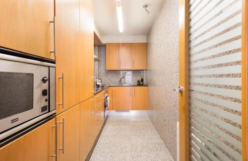 My Space Emirates - Spacious Apartments near the City Center - Photo 68