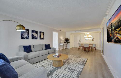 Breathtaking resort condo w beach service Unit 908 - Foto 12