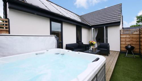 Hoxne Cottages - Sunflower Cottage with private hot tub - Foto 1