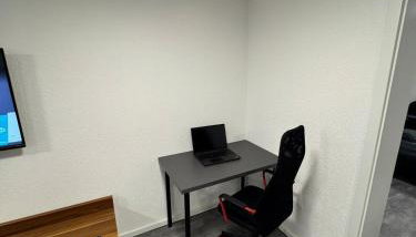 Luxus Apartments Ludwigsburg - Apartment 1 direkt im Zentrum, 200m vom Schloss und Marktplatz - 24h Check-In - Terrasse - Klima - WLAN - Waschmaschine - Foto 3
