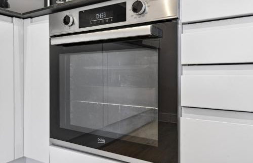 Stunning 2BR Apartment Cardiff Bay with Balcony - Foto 14