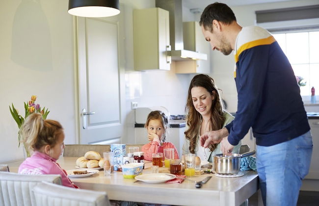 Villa With Sauna & Bubble Bath in Limburg - Photo 24