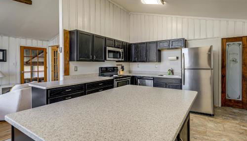 7 Mi to Neuse River! Family Home with Poolside Oasis - Foto 3